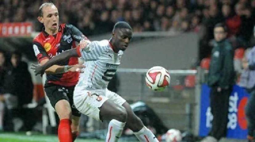 包含赛地聚焦：荷甲转会期热度飙升，门兴格拉德巴赫状态回暖，悬念犹存，球队文化再被提及的词条-开云棋牌